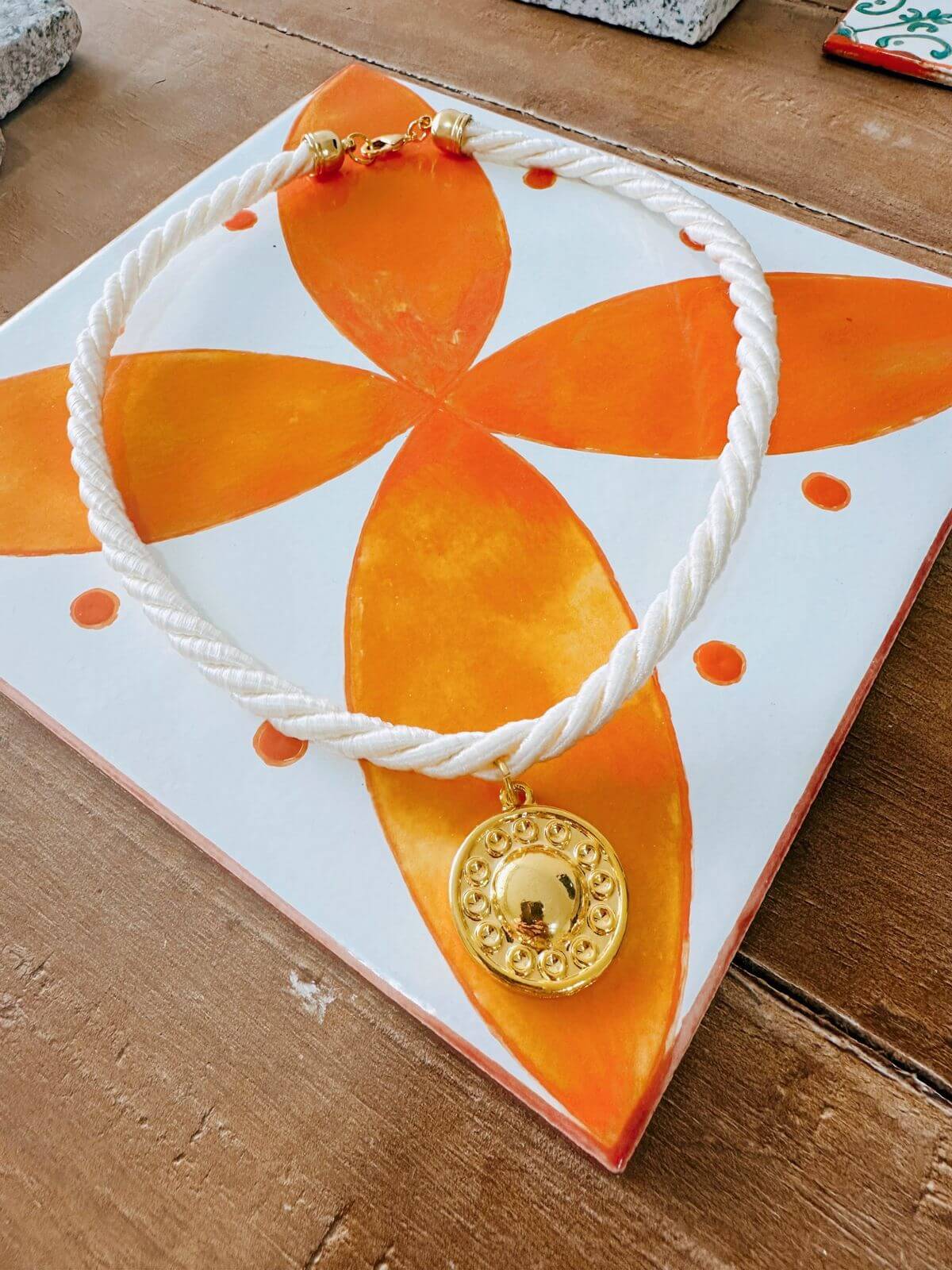 Collar Barrok18