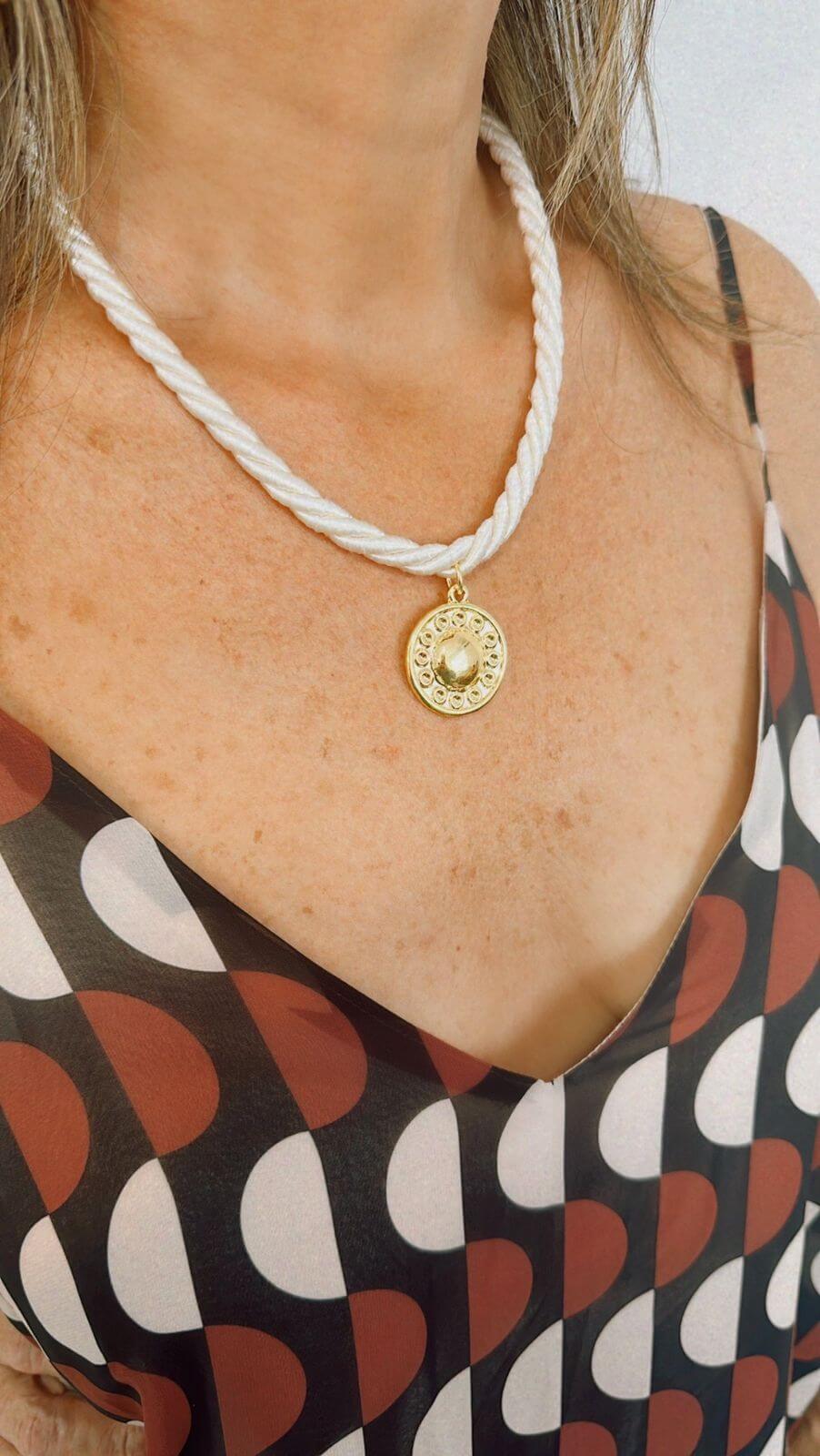 Collar Barrok18