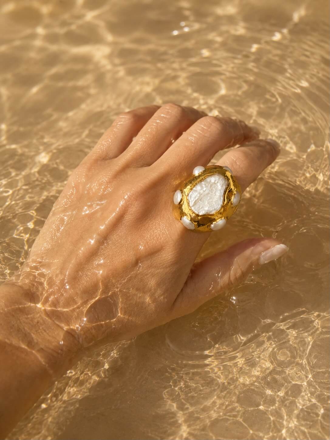 Anillo Elara