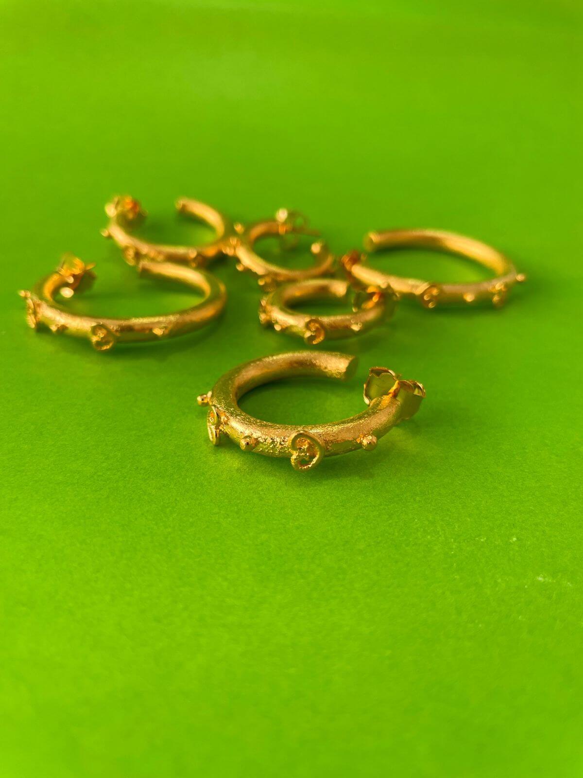 Aretes Aksaray Dorados