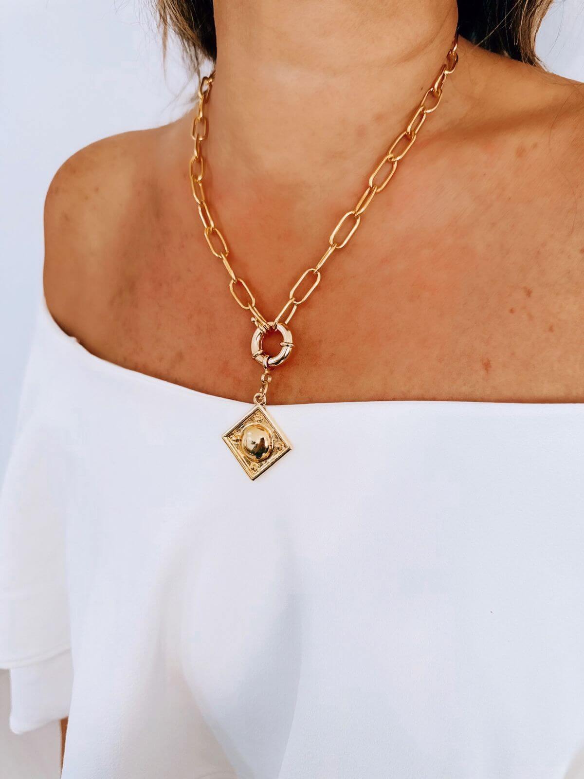 Collar Barrok25