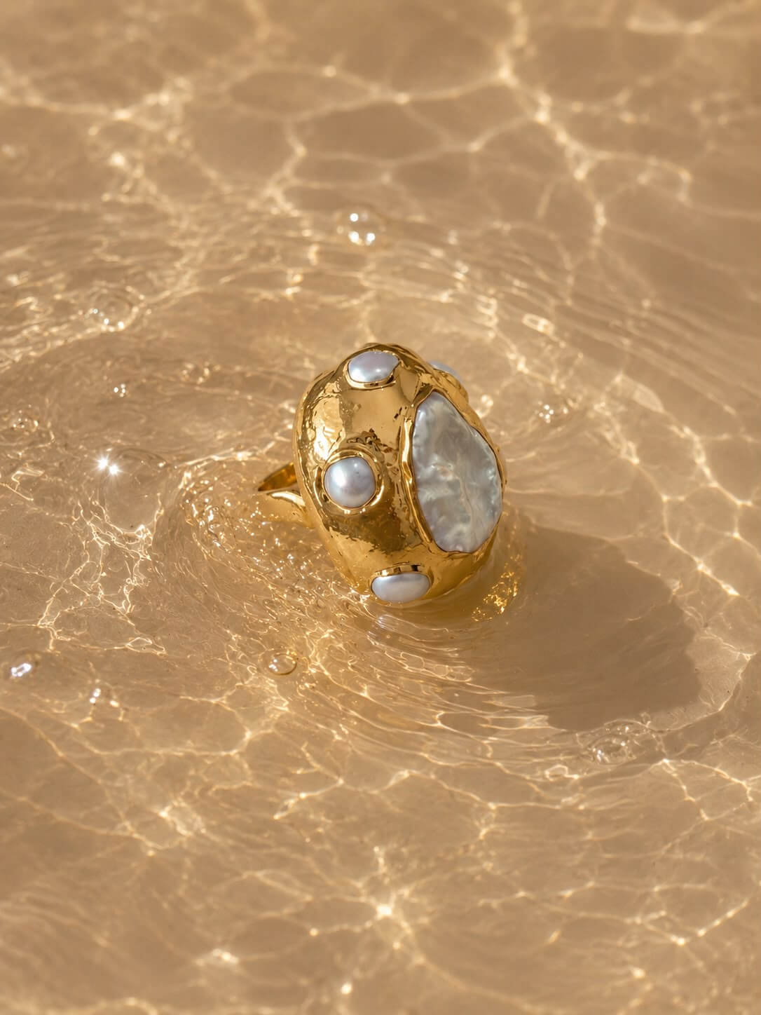 Anillo Elara