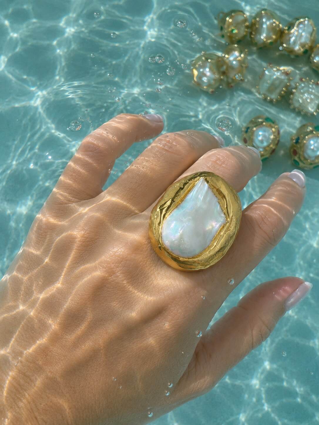 Anillo Alaia